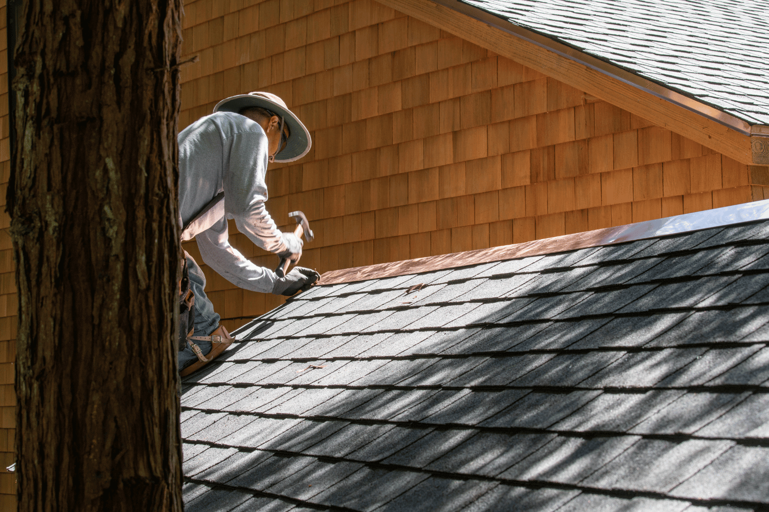 Factors influencing shingling time, including weather conditions and roof complexity. 