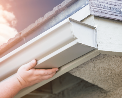 Benefits of seamless aluminum gutters for home aesthetics.